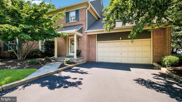 10 AURORA CT, Doylestown, PA 18901