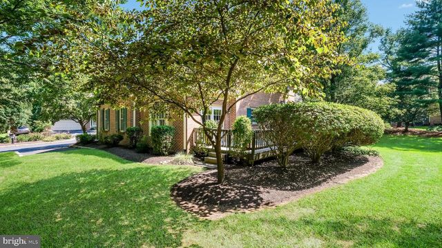 10 AURORA CT, Doylestown, PA 18901