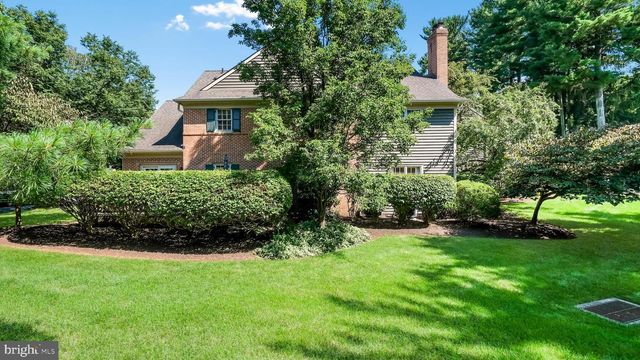 10 AURORA CT, Doylestown, PA 18901
