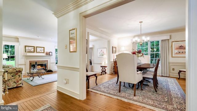 10 AURORA CT, Doylestown, PA 18901