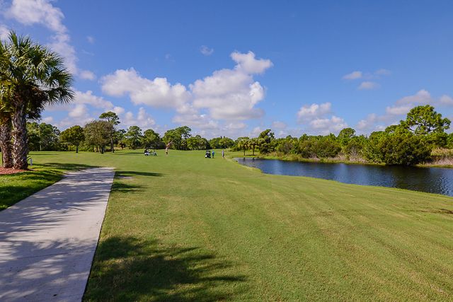 4190 Gator Greens Way 35, Fort Pierce, FL 34982
