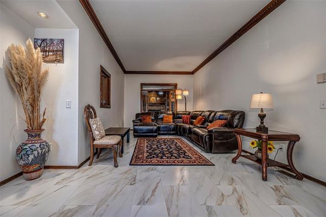 13974 S Broadway, Edmond, OK 73034