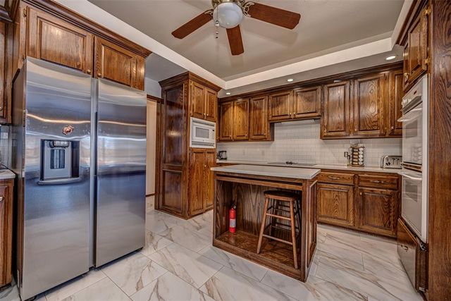 13974 S Broadway, Edmond, OK 73034