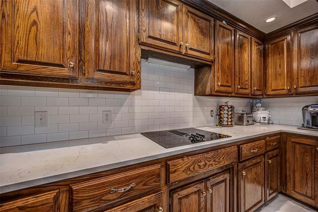 13974 S Broadway, Edmond, OK 73034