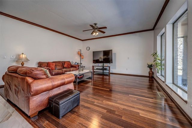 13974 S Broadway, Edmond, OK 73034