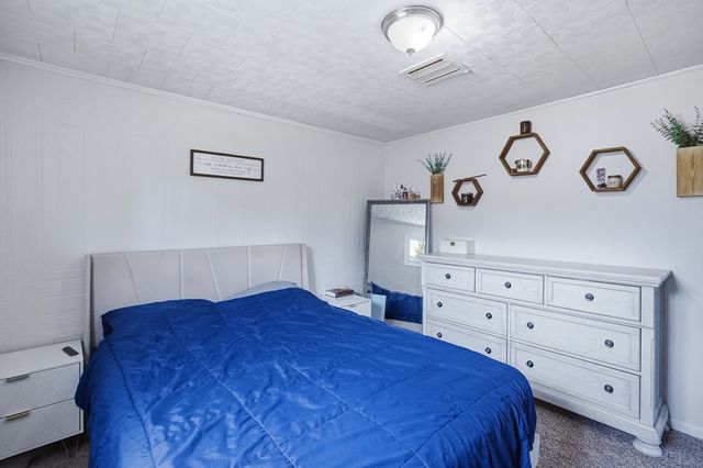1758 Westwood Dr., Twinsburg, OH 44087