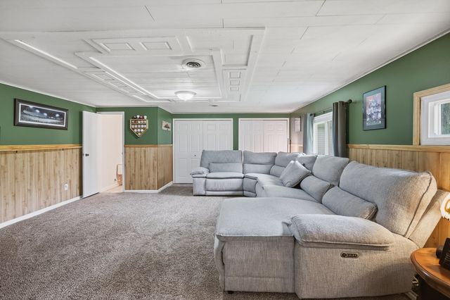 1758 Westwood Dr., Twinsburg, OH 44087