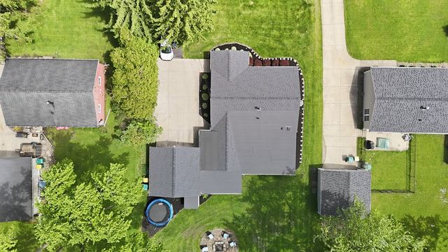 1758 Westwood Dr., Twinsburg, OH 44087