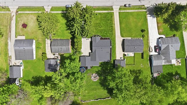 1758 Westwood Dr., Twinsburg, OH 44087
