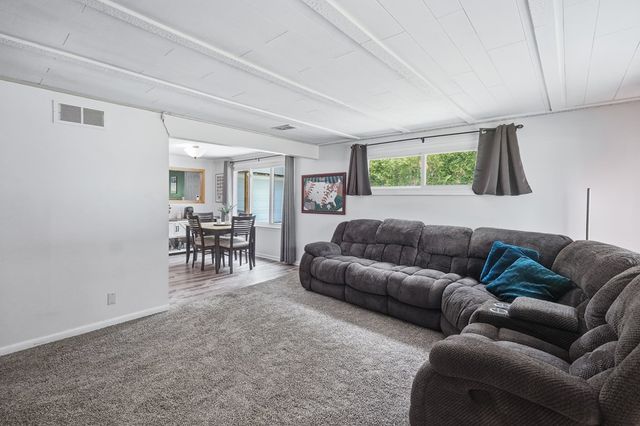1758 Westwood Dr., Twinsburg, OH 44087