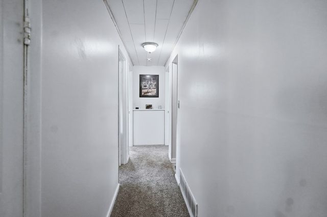 1758 Westwood Dr., Twinsburg, OH 44087