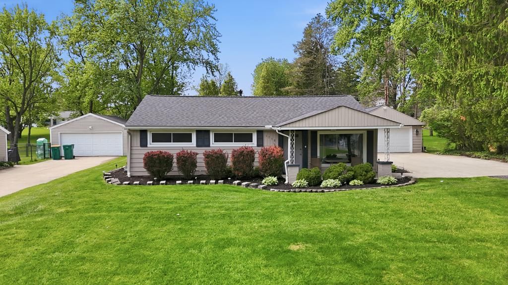 1758 Westwood Dr., Twinsburg, OH 44087