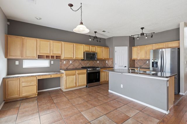 10520 Rosefinch Drive NW, Albuquerque, NM 87114
