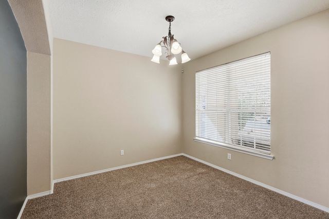 10520 Rosefinch Drive NW, Albuquerque, NM 87114