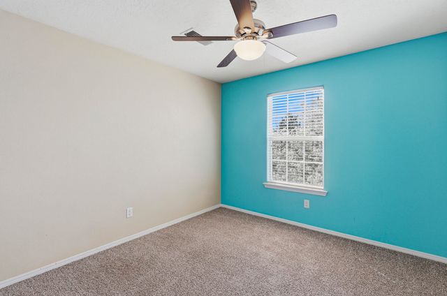 10520 Rosefinch Drive NW, Albuquerque, NM 87114