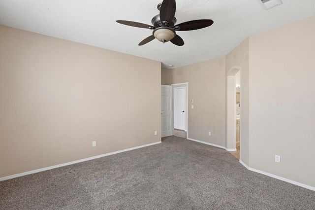 10520 Rosefinch Drive NW, Albuquerque, NM 87114