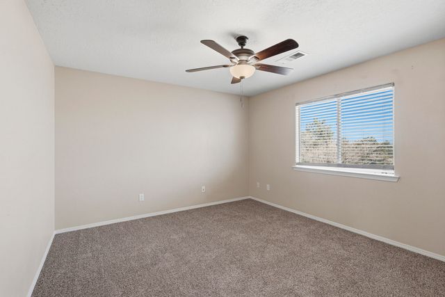 10520 Rosefinch Drive NW, Albuquerque, NM 87114