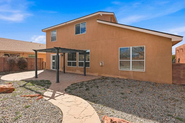10520 Rosefinch Drive NW, Albuquerque, NM 87114