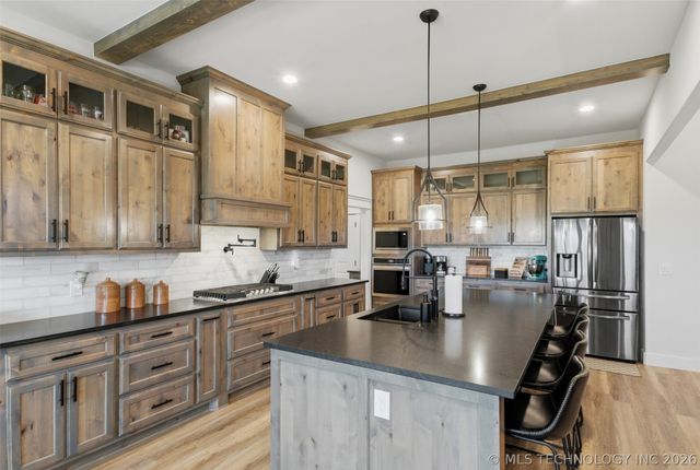 18497 N Jamestown Avenue, Skiatook, OK 74070