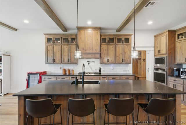 18497 N Jamestown Avenue, Skiatook, OK 74070