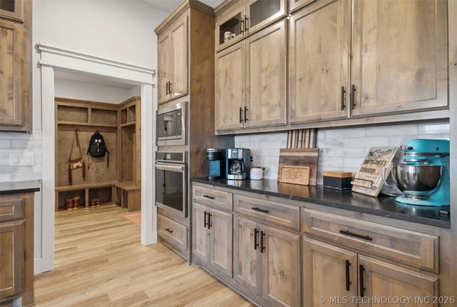 18497 N Jamestown Avenue, Skiatook, OK 74070