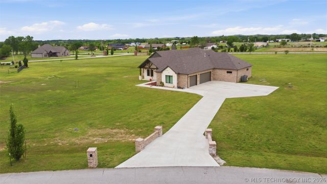 18497 N Jamestown Avenue, Skiatook, OK 74070