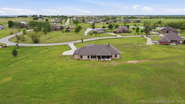 18497 N Jamestown Avenue, Skiatook, OK 74070