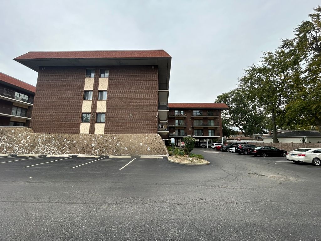 9540 Mayfield Avenue S113, Oak Lawn, IL 60453 — exterior