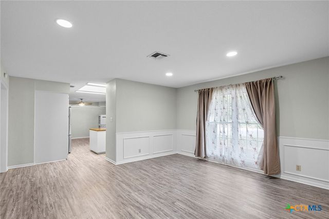 308 Woodway Drive, Victoria, TX 77904