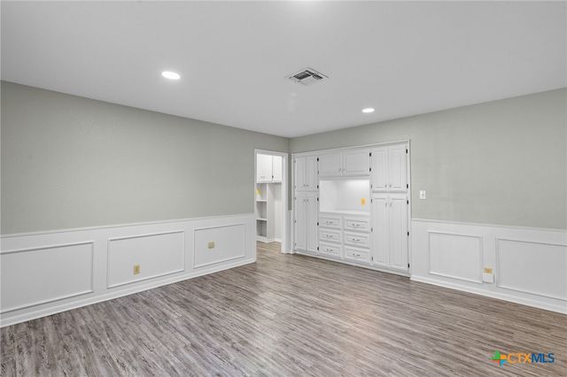 308 Woodway Drive, Victoria, TX 77904