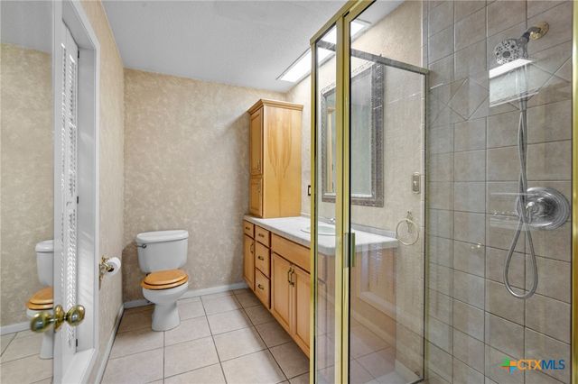 308 Woodway Drive, Victoria, TX 77904