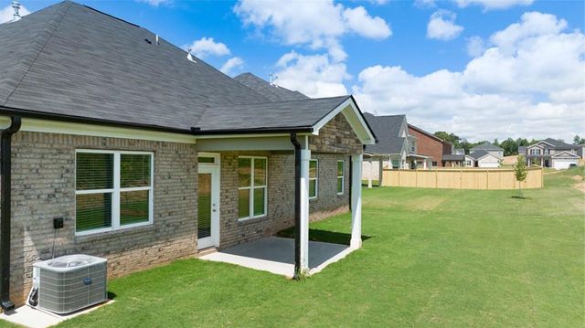 212 Umber Road, Locust Grove, GA 30248