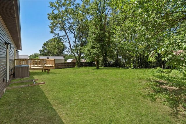 410 E Main Street, Richmond, MO 64085