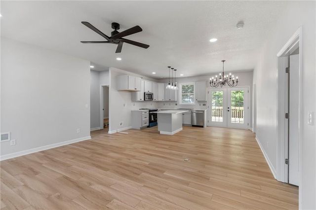 410 E Main Street, Richmond, MO 64085