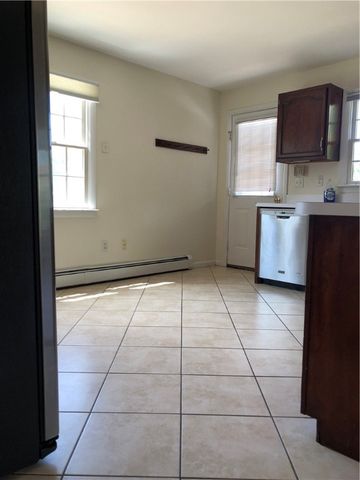 116 Evergreen Drive, Portsmouth, RI 02871