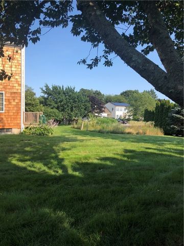 116 Evergreen Drive, Portsmouth, RI 02871