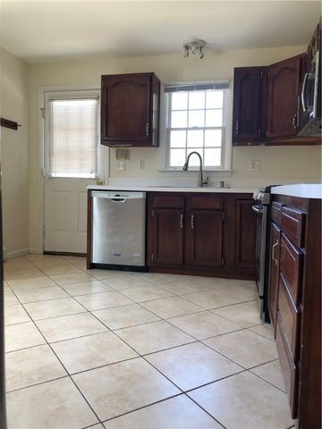 116 Evergreen Drive, Portsmouth, RI 02871