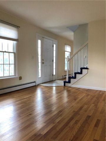 116 Evergreen Drive, Portsmouth, RI 02871