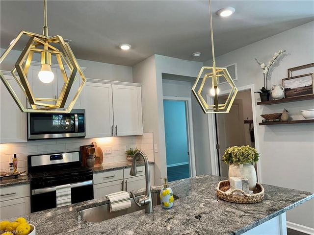 5460 Quartz Avenue, Clemmons, NC 27012