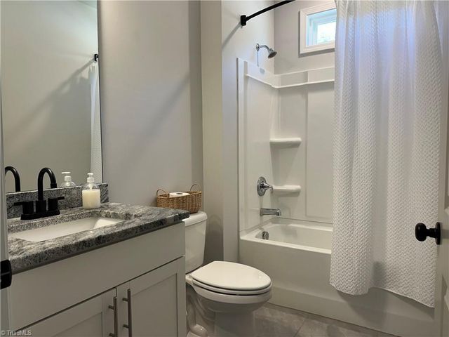 5460 Quartz Avenue, Clemmons, NC 27012