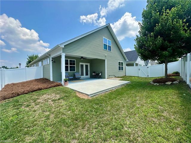 5460 Quartz Avenue, Clemmons, NC 27012