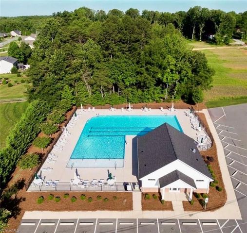 5460 Quartz Avenue, Clemmons, NC 27012