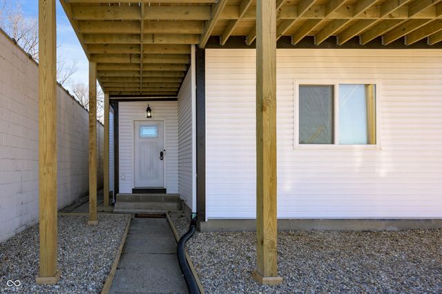 1041 S East Street, Indianapolis, IN 46225