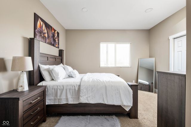 1041 S East Street, Indianapolis, IN 46225