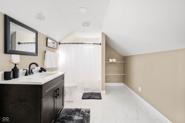 1041 S East Street, Indianapolis, IN 46225