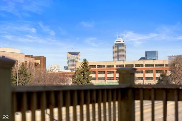 1041 S East Street, Indianapolis, IN 46225