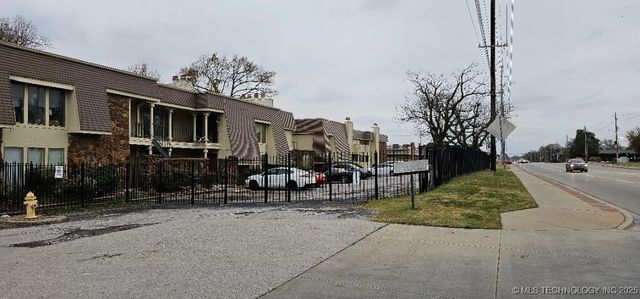 6716 S Lewis Avenue 603, Tulsa, OK 74136