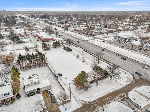 26026 Southfield Road, Lathrup Village, MI 48076