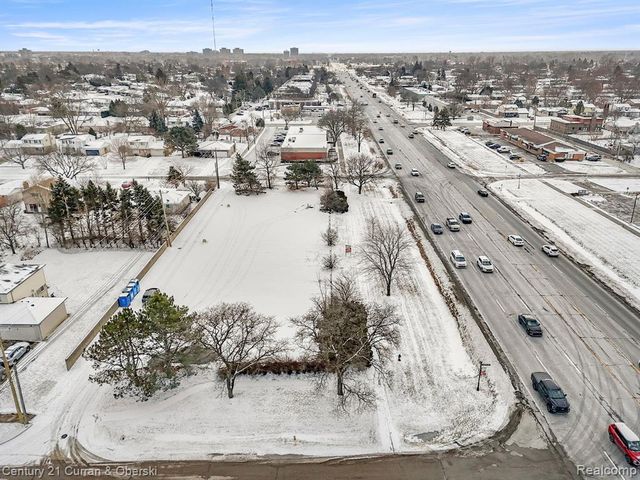 26026 Southfield Road, Lathrup Village, MI 48076