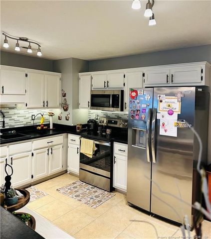 5916 Gist Place, Fayetteville, NC 28306